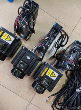 汇川850W伺服电机.850W驱动SV660NS6R61，1议价商品