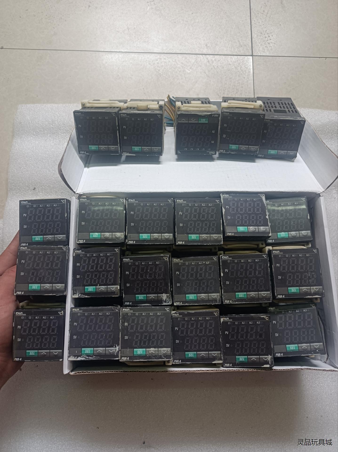 富士温控表   PXR4TAY1-FV06S议价商品