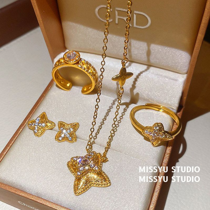菱形芒星金耳高级感感锆石耳钉
