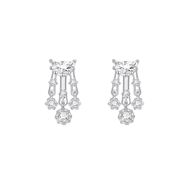 TOGGLER裙边镶钻长流苏耳钉