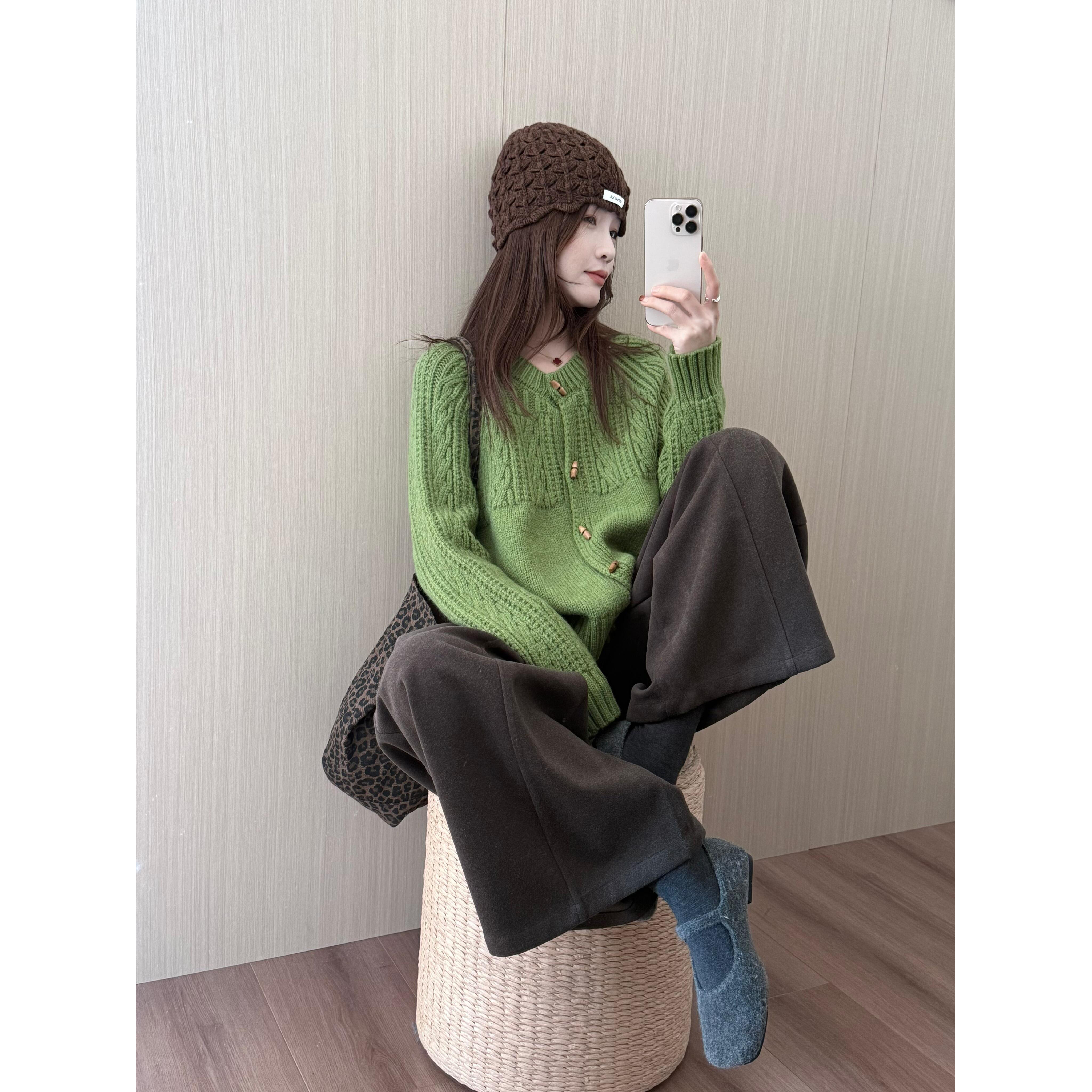 牛角扣针织开衫休闲阔腿裤两件套