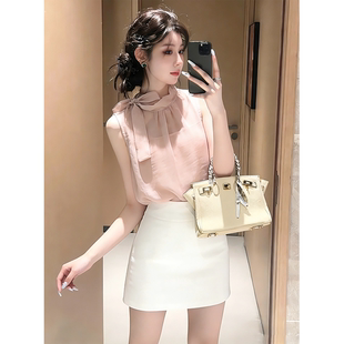 初夏穿搭独特漂亮绝美巨好看套装女不撞款甜美挂脖上衣短裙两件套