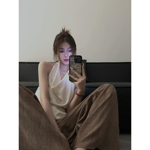 清冷感盐系一整套夏季无袖荡领挂脖上衣松弛感休闲阔腿直筒裤套装