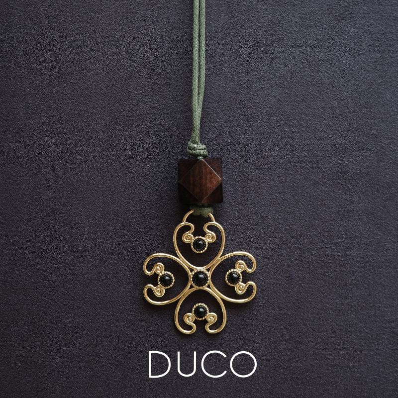 DUCO Fidiora系列四叶草大花朵项链花朵吊坠镂空复古