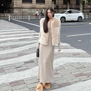 无袖 毛毛马甲女冬季 宽松保暖背心外套 环保狐狸毛拼接短款 张小涵