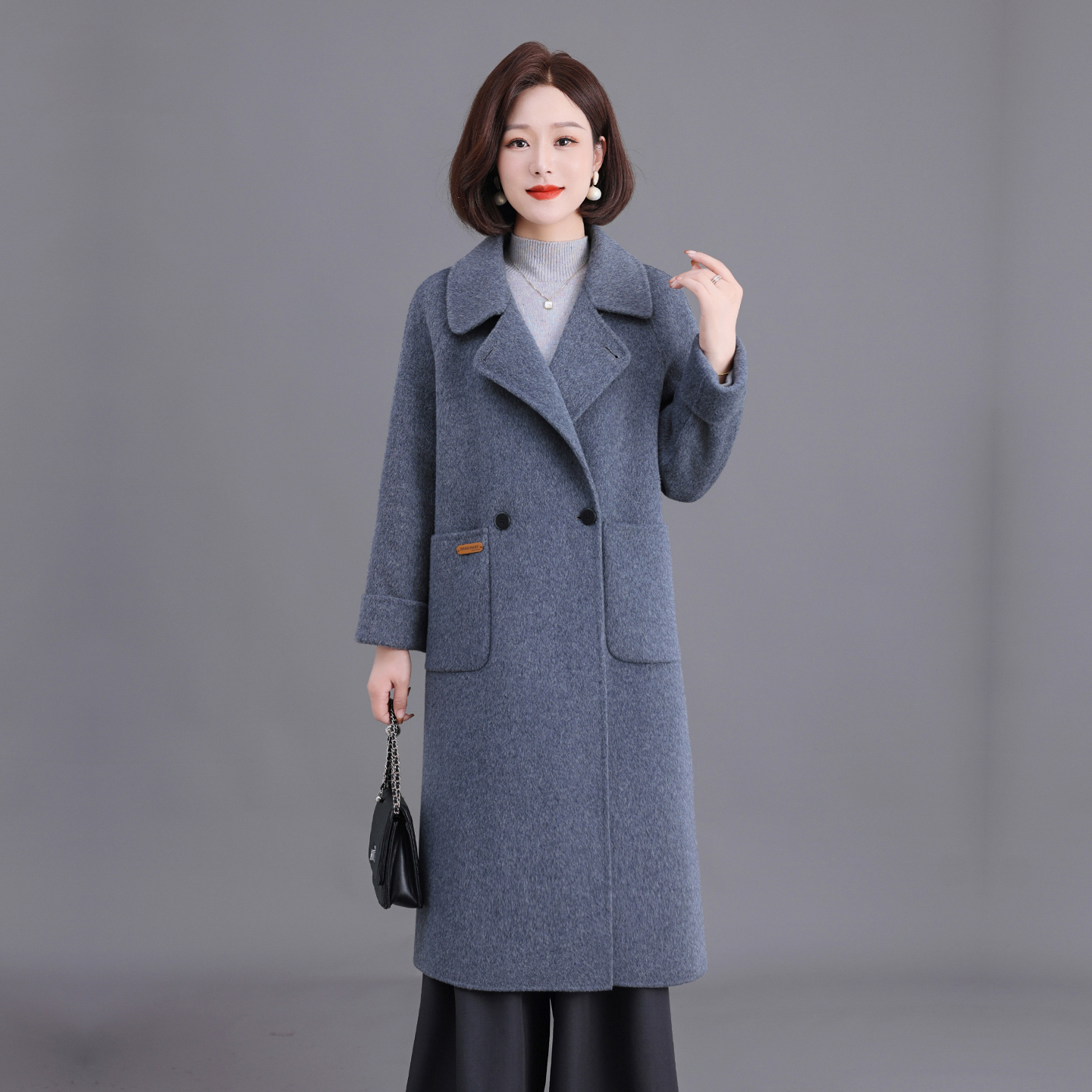年轻妈妈高端全羊毛双面呢大衣