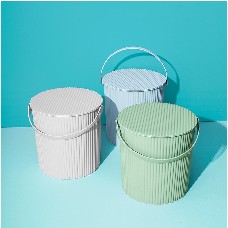 手提带盖塑料桶可坐收纳储水洗澡桶加厚钓鱼洗衣桶高级感垃圾桶