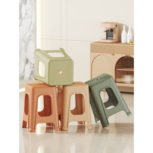 家用加厚塑料凳子大人用结实可叠放高凳餐厅来客备用凳耐用塑板凳