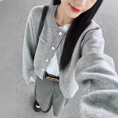 韩系慵懒风灰色毛衣外套女春秋2025新款修身短款针织开衫辣妹上衣