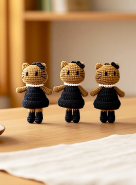 哈喽凯蒂猫挂件包包配饰毛线钩织经典复刻可爱黑色猫咪手机挂饰