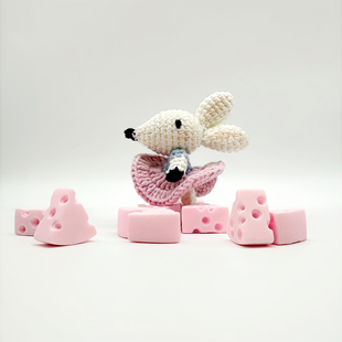 礼物 创意灵感手工编织芭蕾鼠老鼠胸针车挂包挂钥匙扣定制2024个性