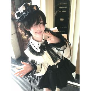 日系甜美少女白色上衣+黑色半身裙两件套冬季可爱蕾丝设计感套装