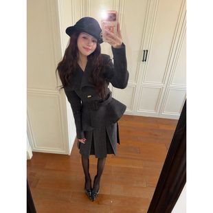 古早英伦风套装秋冬新款气质复古毛呢外套时髦百褶半身裙两件套女