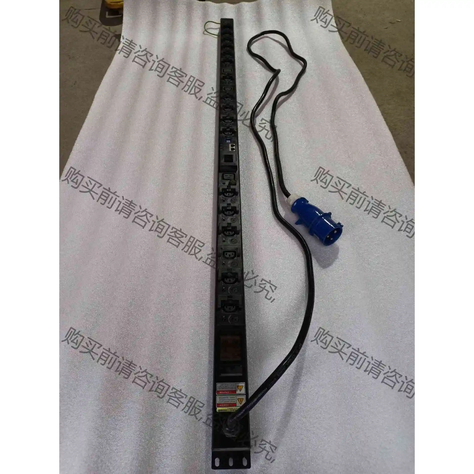 深圳海鹏信PDU32-1-21A服务器网络机柜插座配 带显示 议价产品 原