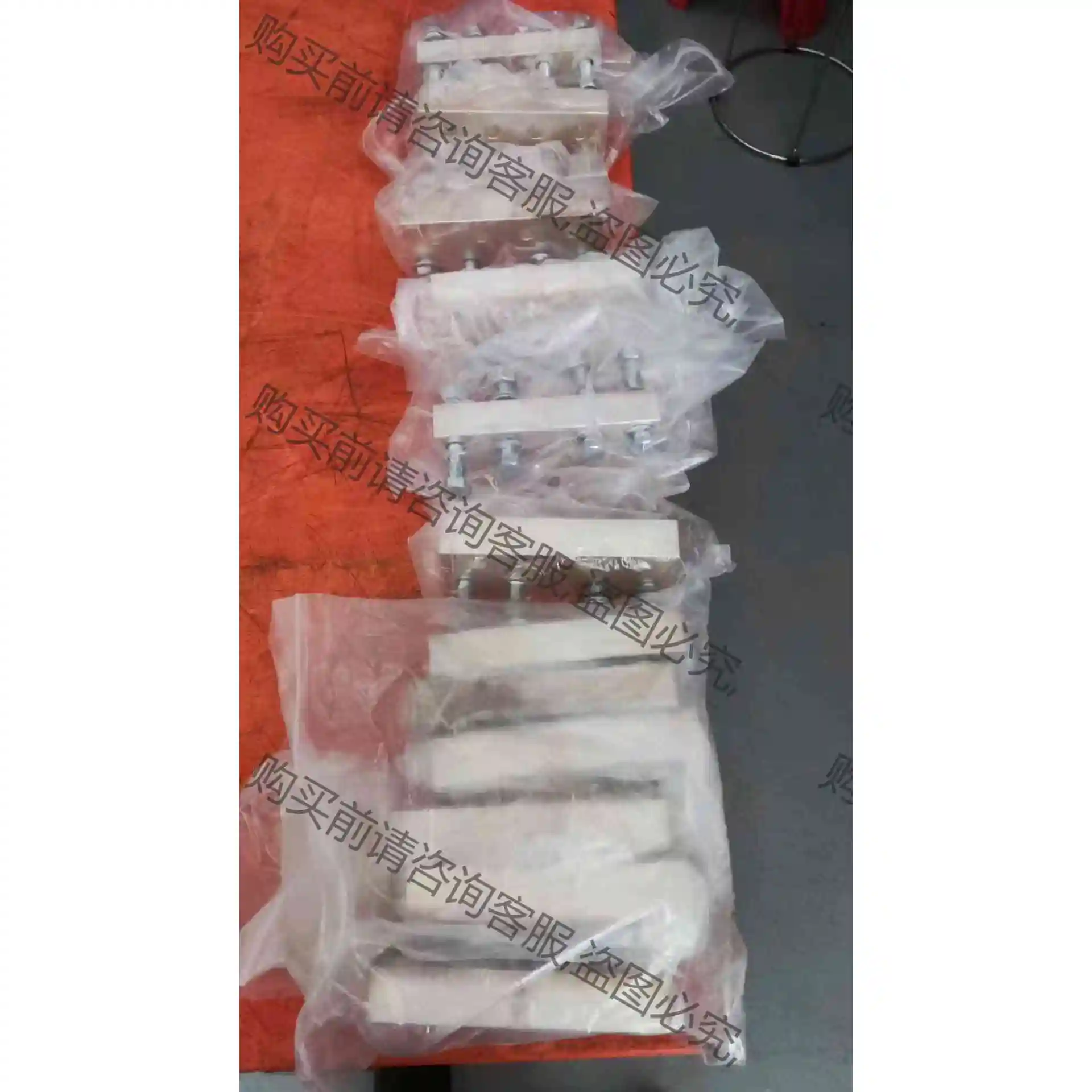 ABE4框架断路器固定式铜排连接排，价格美丽，有喜欢老板随 议价