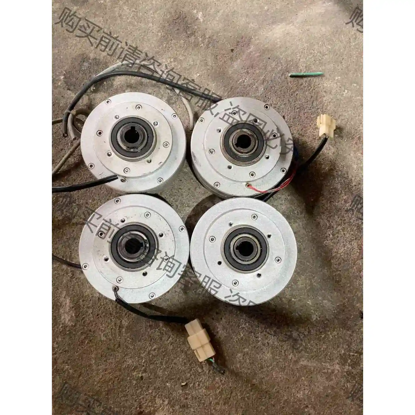 磁粉制动器。FZ0.6K。6NM。DC24V。 议价产品 原装拆机功能完好