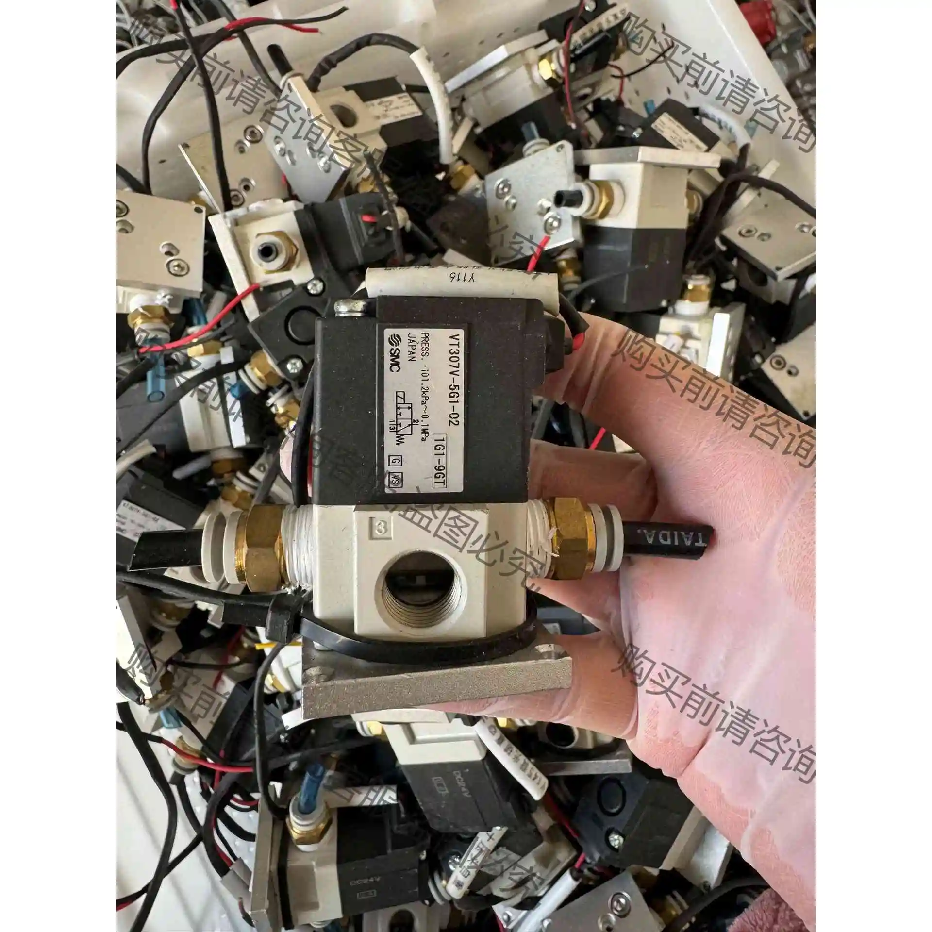 电磁阀VT307V-5G1-02. 98新 议价产品 原装拆机功能完好