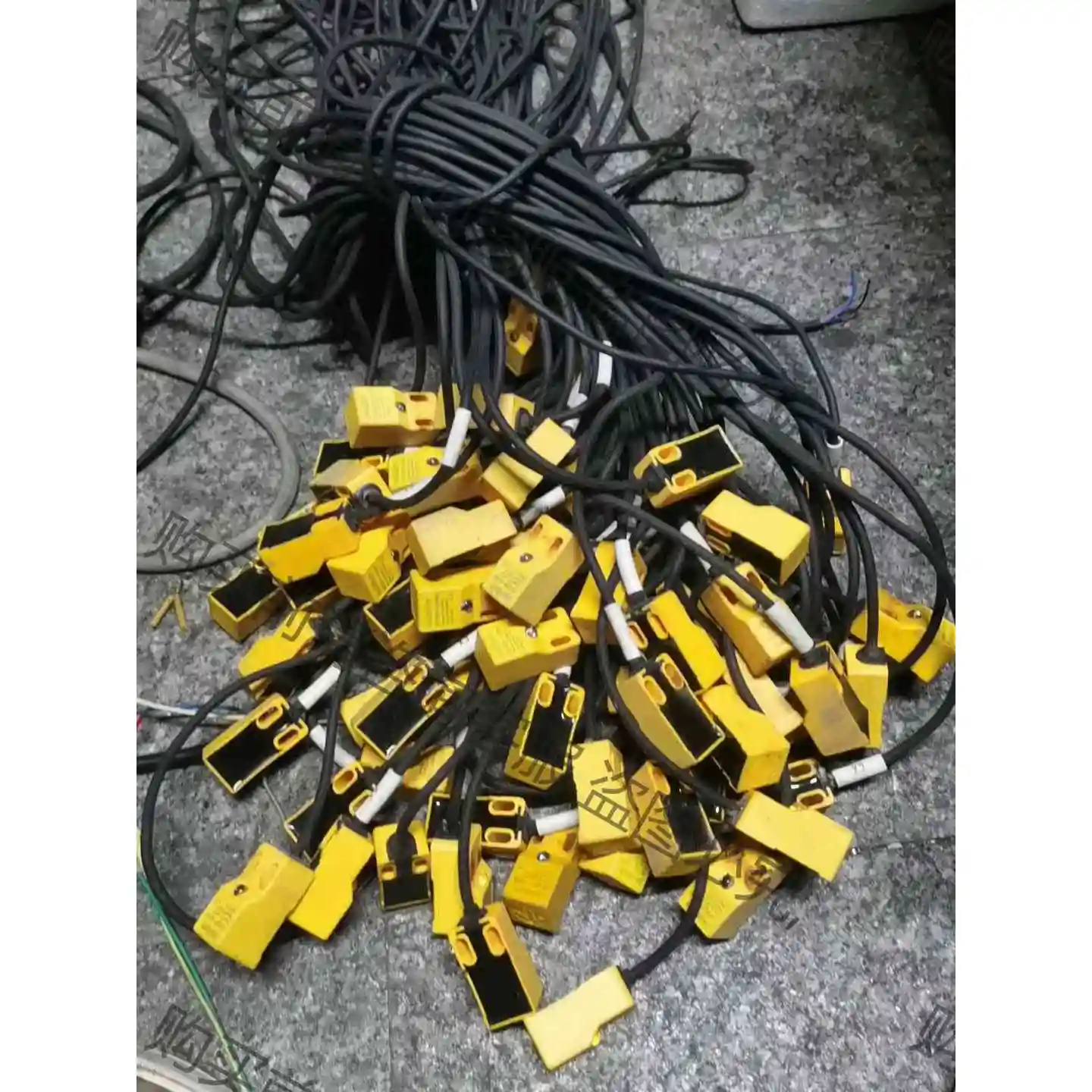 森觉senview接近开关SF3SP-A5NA 议价产品 原装拆机功能完好