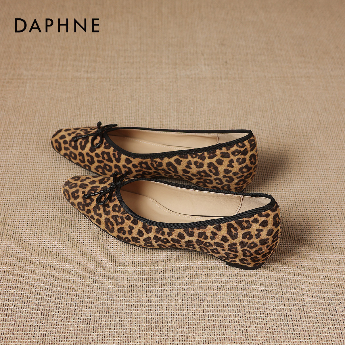 达芙妮豹纹平底单鞋女款2026新款春季内增高玛丽珍女鞋芭蕾瓢鞋子