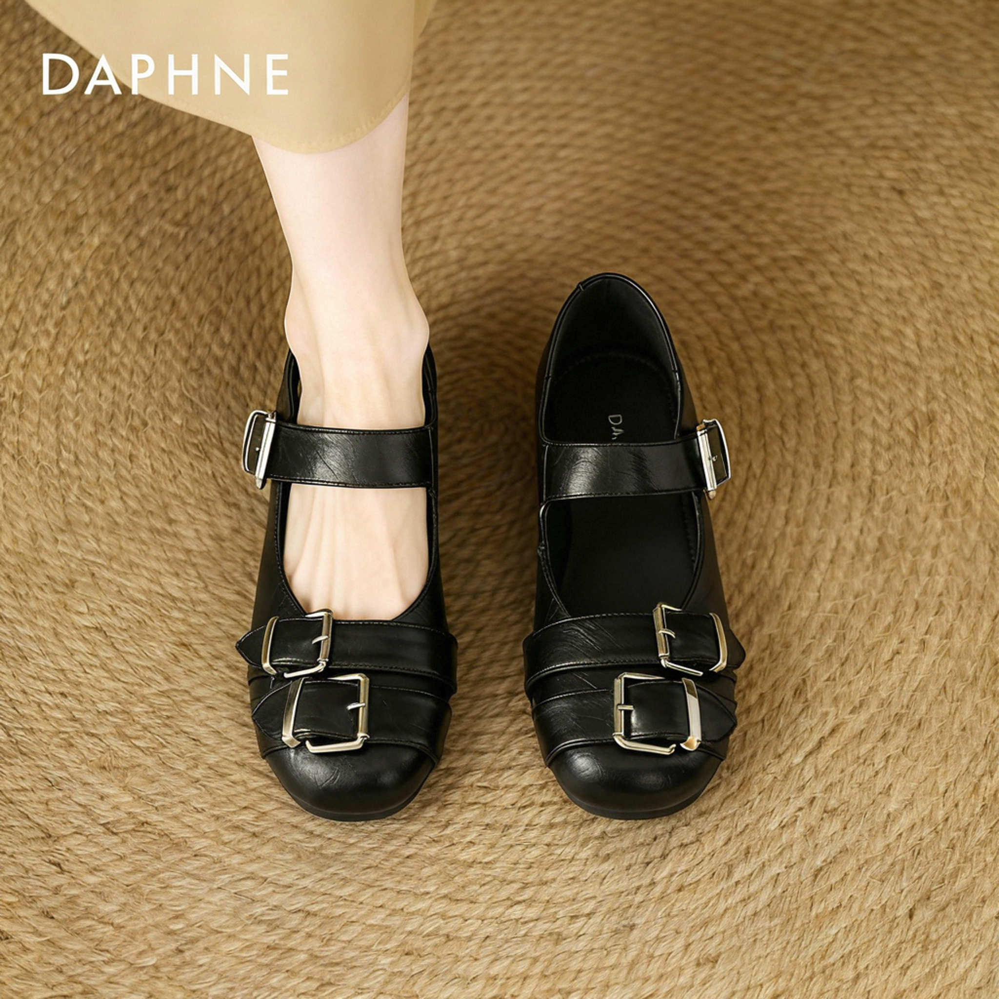 达芙妮黑色单鞋女款2026超火小众英伦小皮鞋法式平底复古玛丽珍鞋,女鞋,浅口单鞋,淘宝优惠券,粉丝福利购,淘宝优惠卷