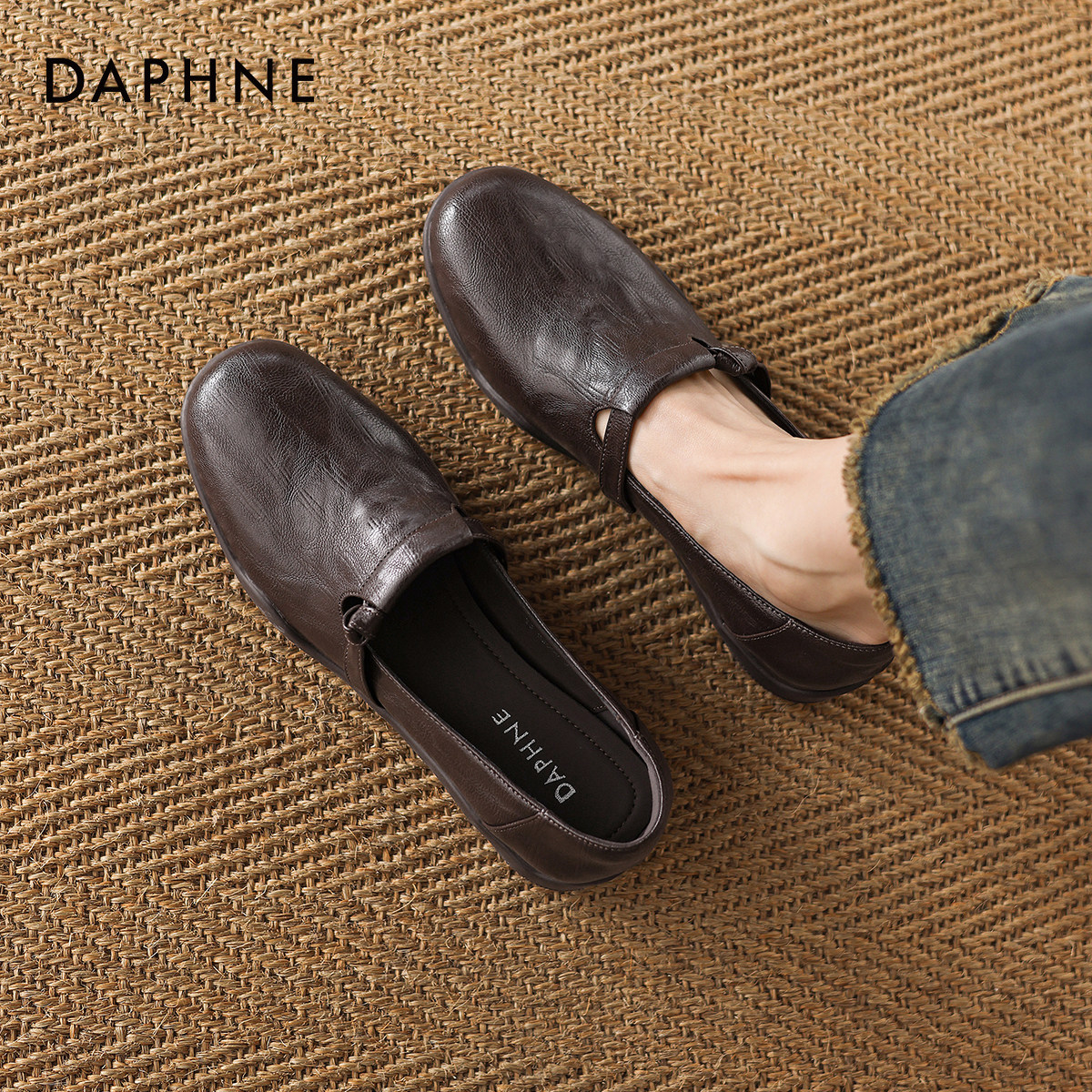 达芙妮复古乐福鞋女款2026春季新款圆头软底单鞋通勤一脚蹬小皮鞋
