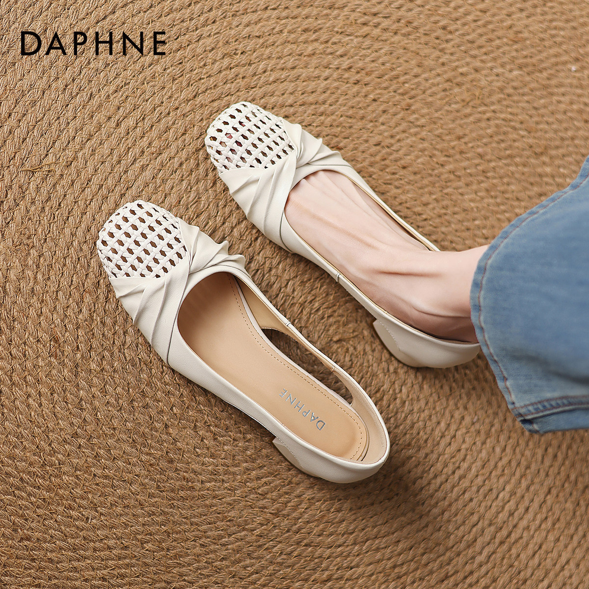 达芙妮法式镂空凉鞋女款2026新款夏季蝴蝶结编织浅口女士平底单鞋