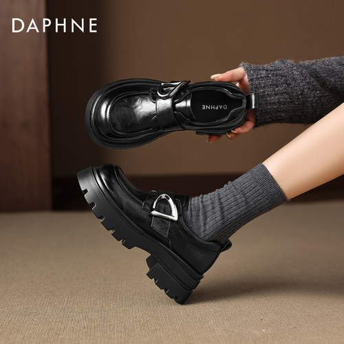 达芙妮厚底乐福鞋女英伦风小皮鞋