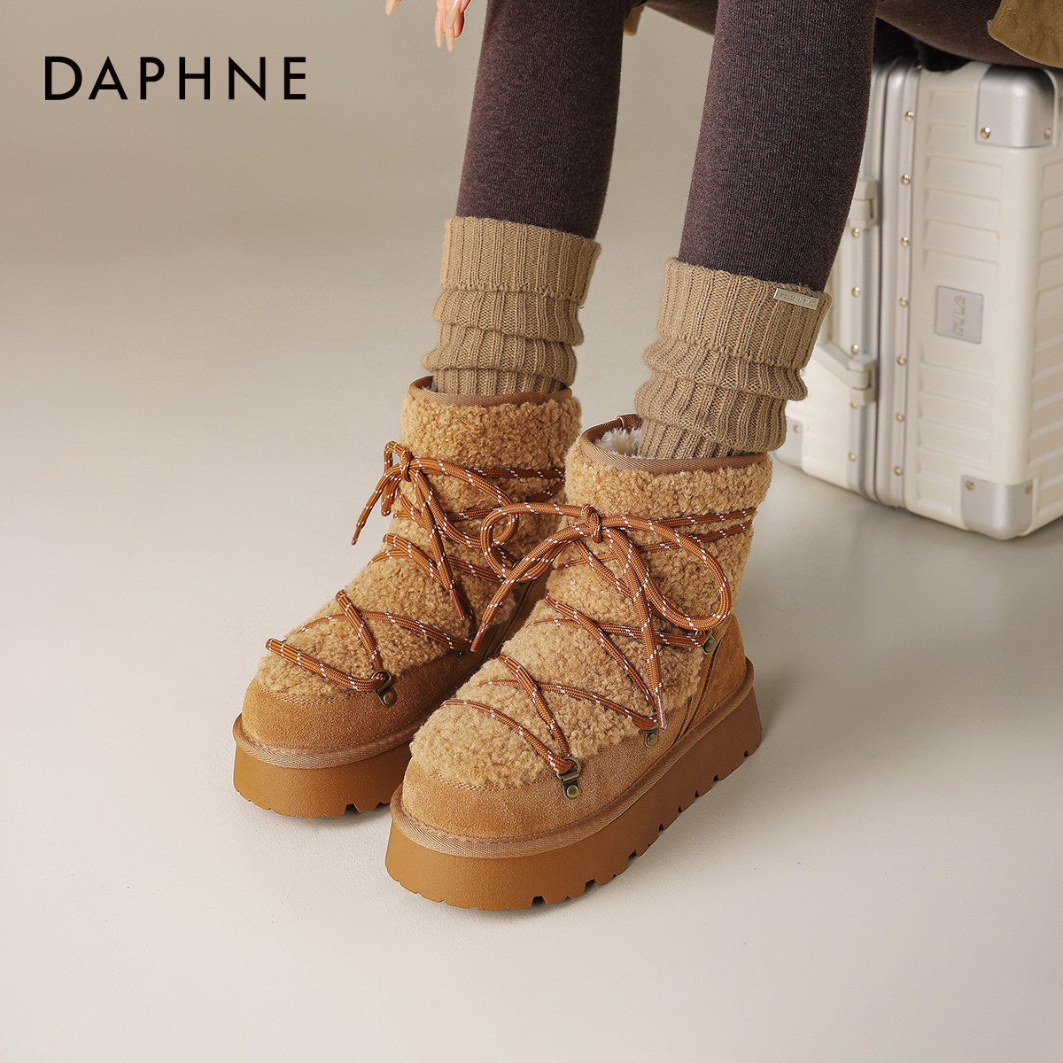 达芙妮加厚底雪地靴2025新款女款冬季加绒毛毛棉鞋棉靴女鞋子冬鞋,女鞋,时尚雪地靴,淘宝优惠券,粉丝福利购,淘宝优惠卷