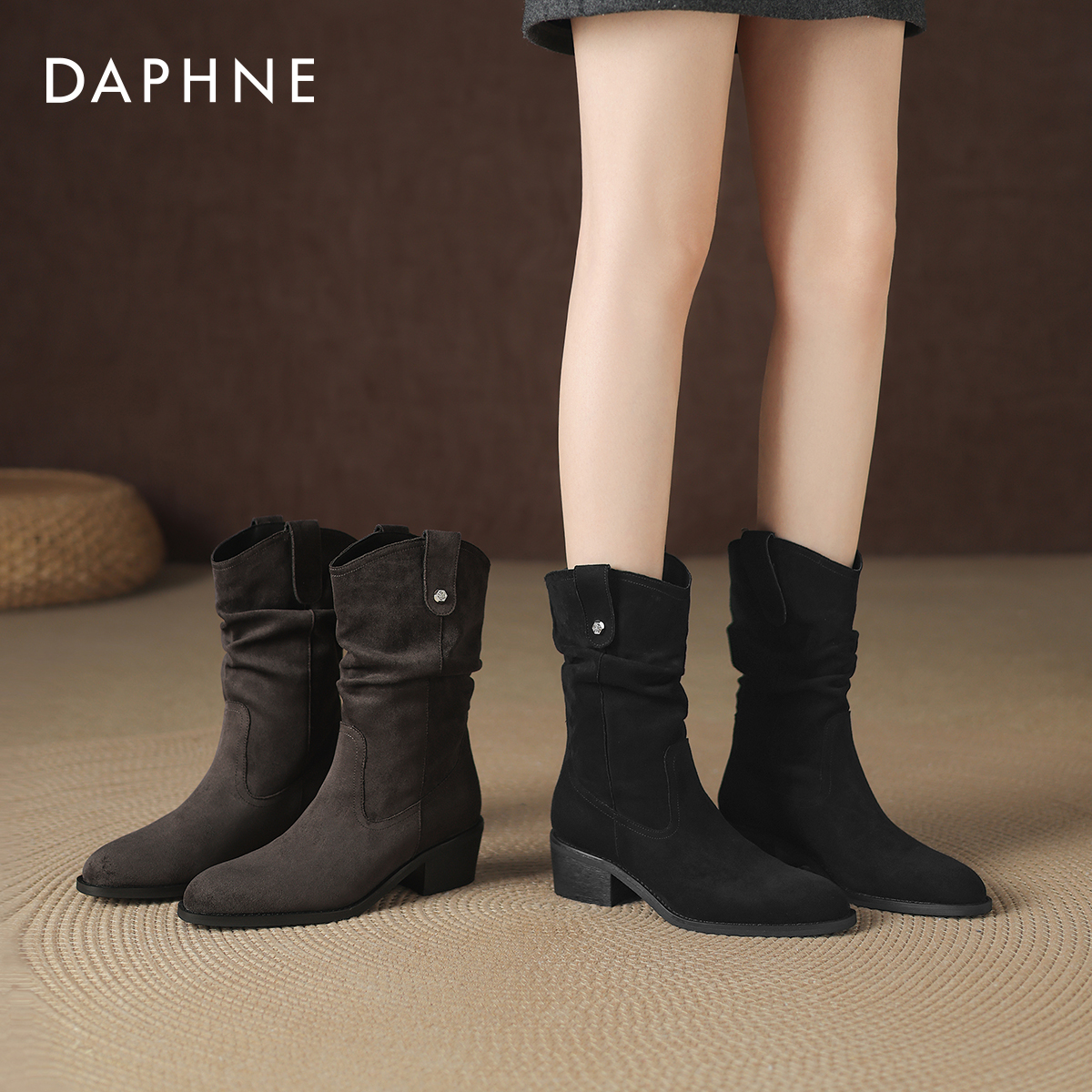 堆堆短靴女中筒尖头马丁靴