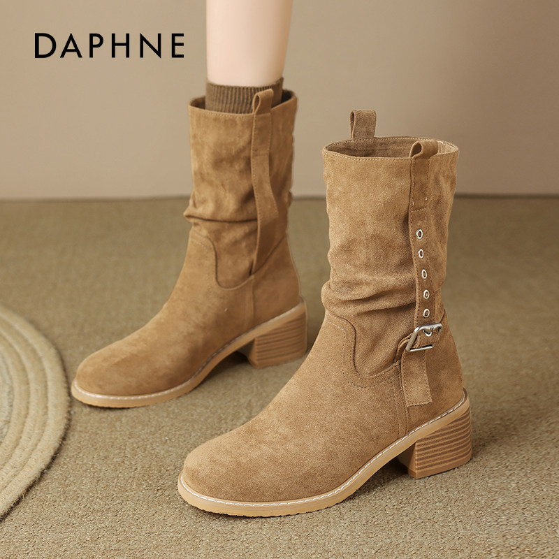 达芙妮复古美拉德堆堆靴女2026新款春季厚底皮带扣机车靴中筒靴子