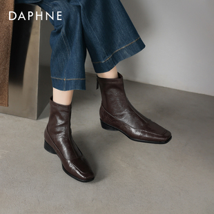 达芙妮棕色瘦瘦小短靴2026新款女款粗跟方头女靴马丁皮靴子秋冬季
