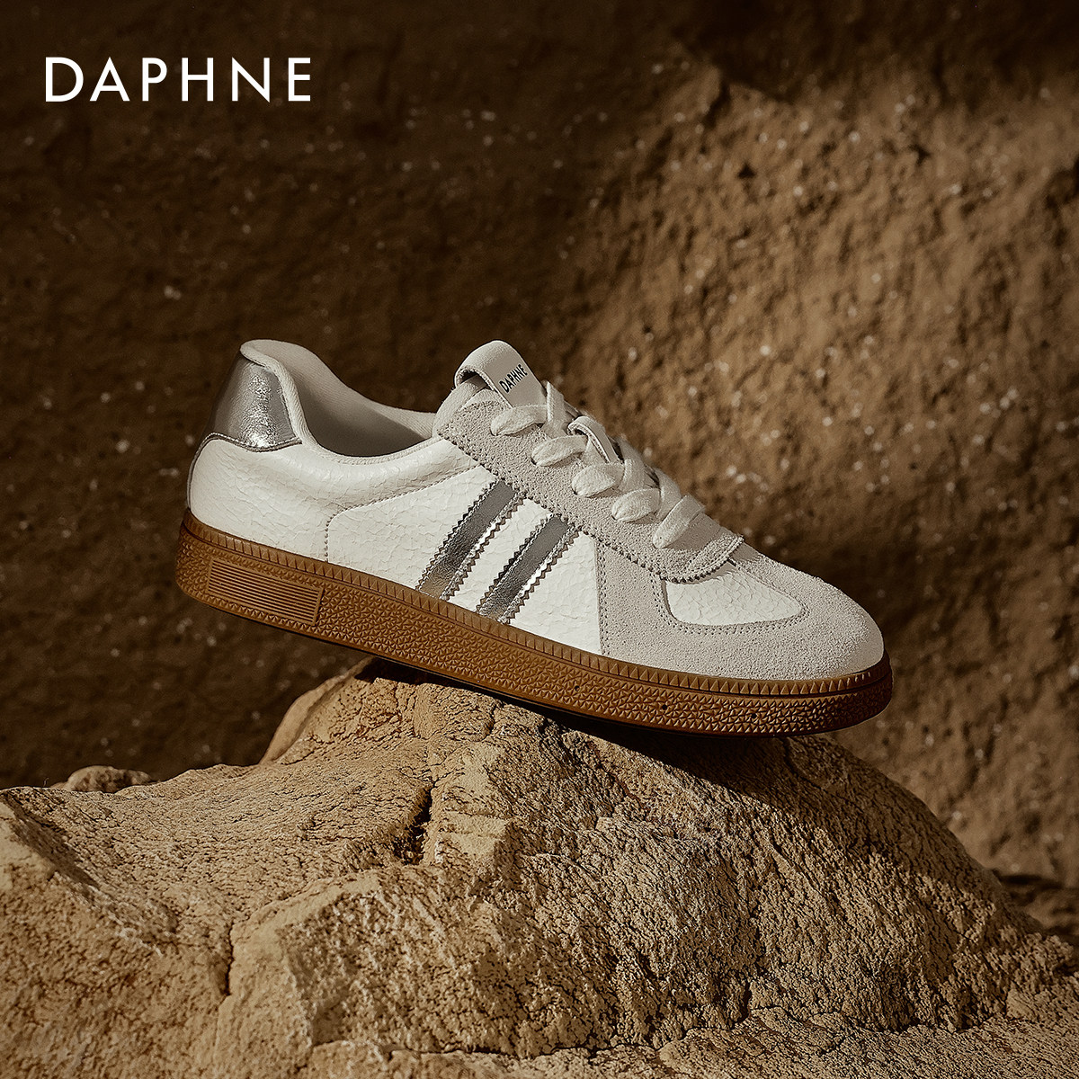 达芙妮德训鞋女款2025新款秋冬平底板鞋阿甘百搭小白鞋休闲运动鞋,女鞋,德训鞋,淘宝优惠券,粉丝福利购,淘宝优惠卷