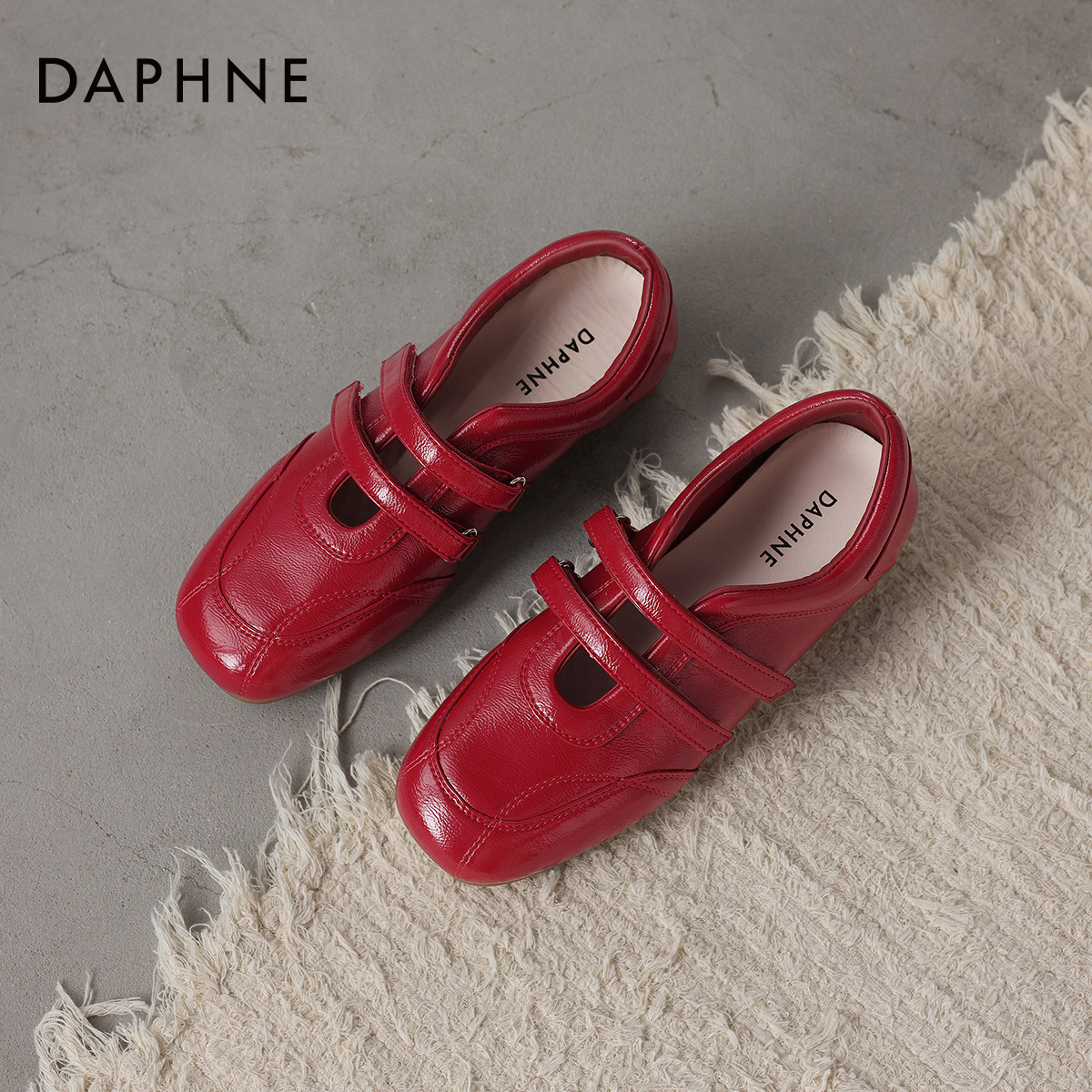 达芙妮红色平底玛丽珍女鞋子2025新款女士女款小单鞋芭蕾运动皮鞋,女鞋,浅口单鞋,淘宝优惠券,粉丝福利购,淘宝优惠卷