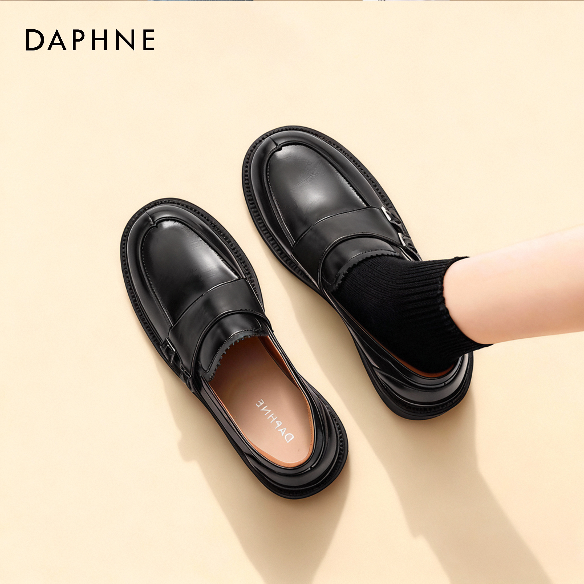 达芙妮软底不累脚乐福鞋高级百搭