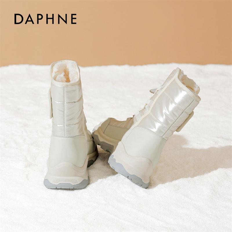 达芙妮中筒雪地靴女款冬2025新款