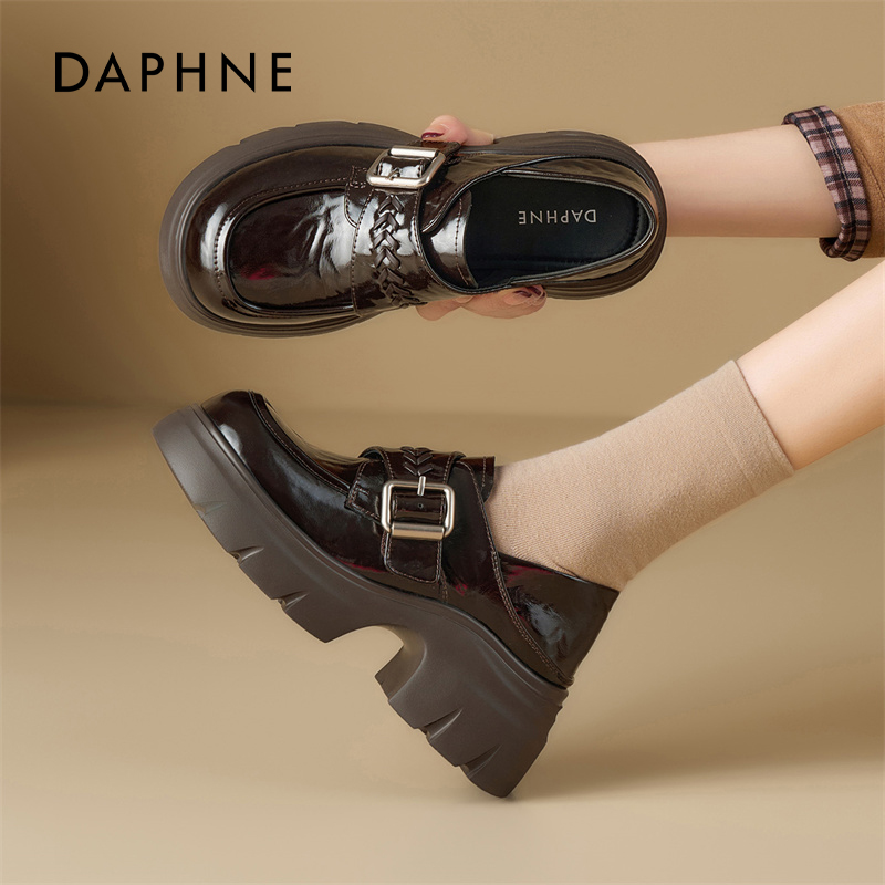 达芙妮棕色乐福鞋女款厚底小皮鞋