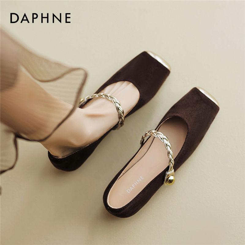 达芙妮棕色绒面玛丽珍鞋女