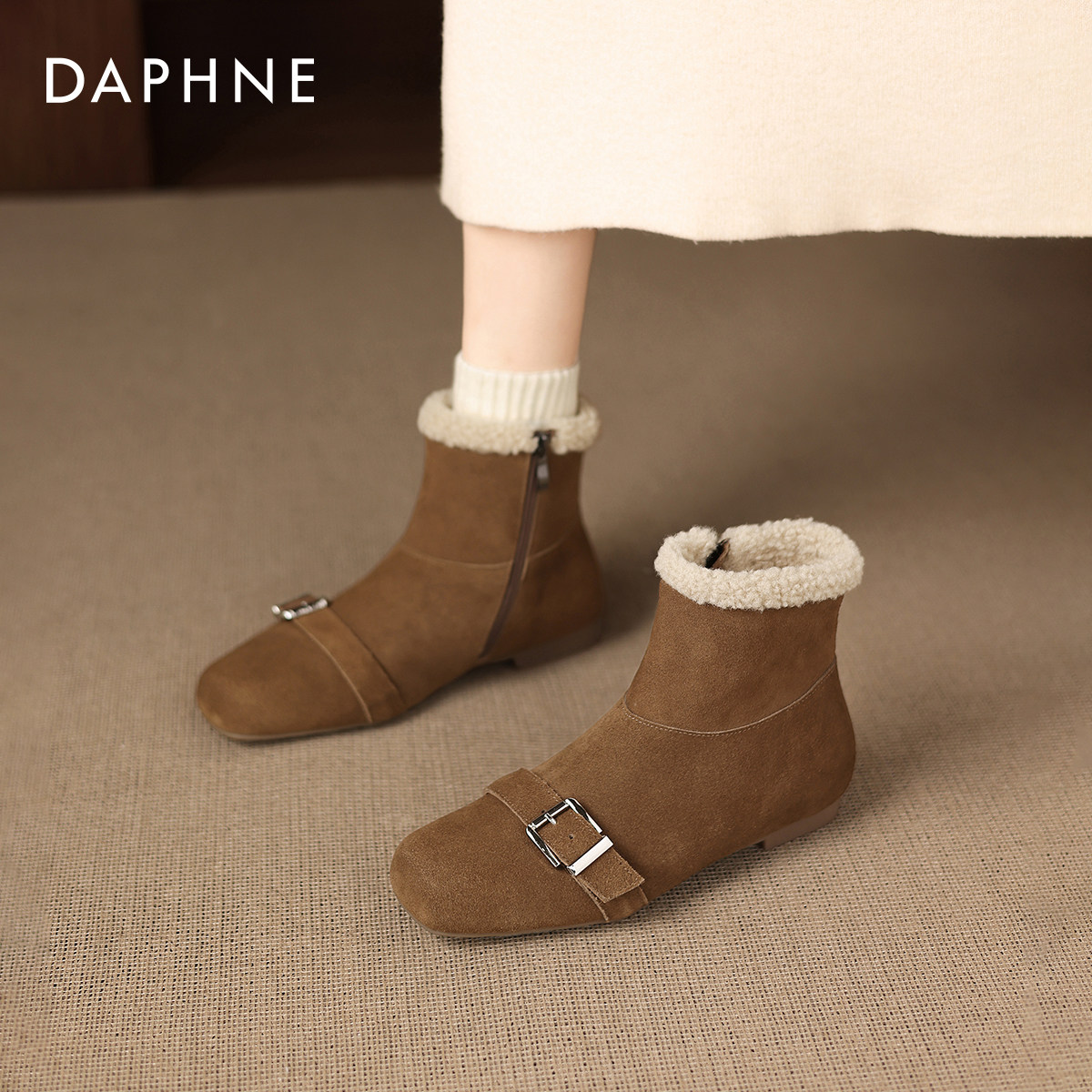 达芙妮雪地靴女2026新款爆款春季棕色毛毛鞋平底保暖棉鞋加绒短靴,女鞋,时装靴,淘宝优惠券,粉丝福利购,淘宝优惠卷