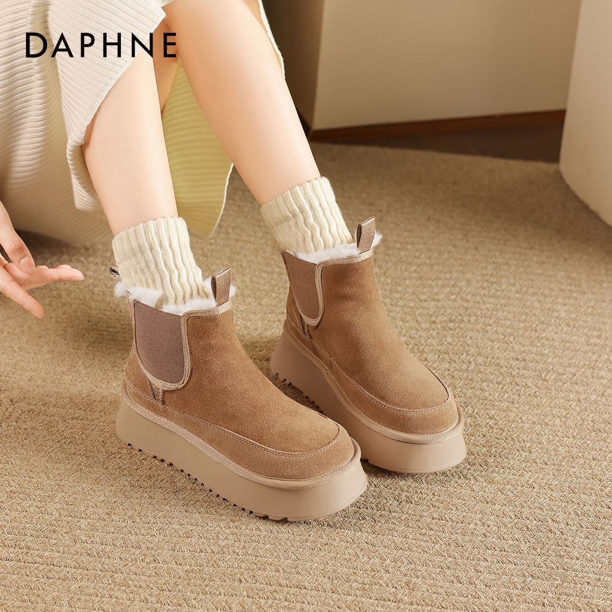 加绒棉鞋，秋冬保暖又显高。