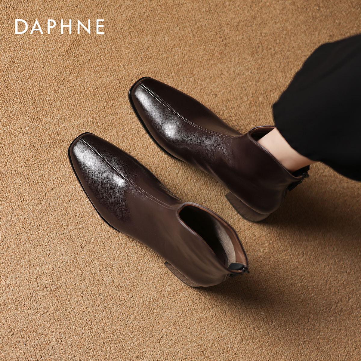 棕色短靴女款粗跟瘦瘦靴马丁靴