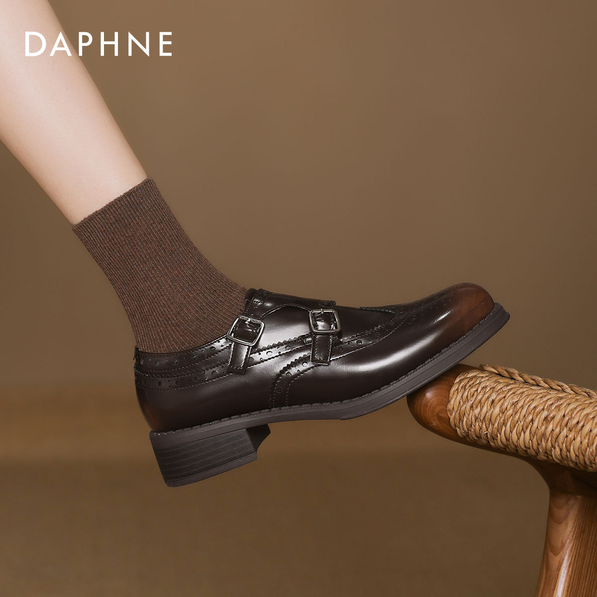 达芙妮厚底乐福鞋女款2026新款春季粗跟英伦风小皮鞋布洛克豆豆鞋,女鞋,乐福鞋（豆豆鞋）,淘宝优惠券,粉丝福利购,淘宝优惠卷