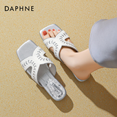 外穿软底凉鞋 达芙妮银色凉拖鞋 女2026春夏新款 方头度假沙滩一字拖
