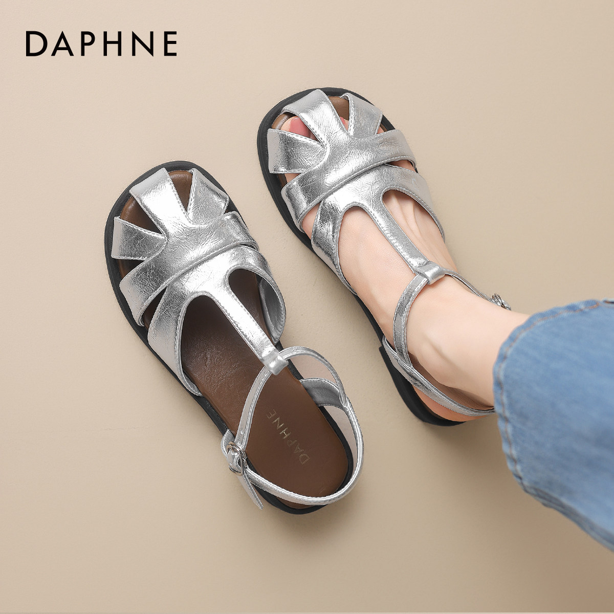 达芙妮包头罗马凉鞋女款2026新款夏季软底编织镂空女士平底凉拖鞋