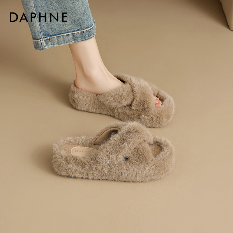 达芙妮毛毛鞋舒适不臭脚