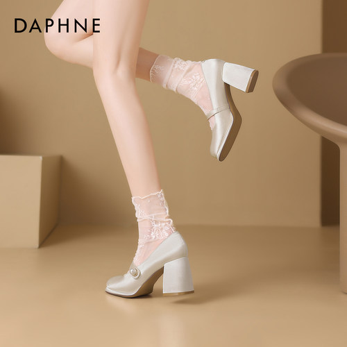 达芙妮新中式玛丽珍高跟鞋婚鞋女