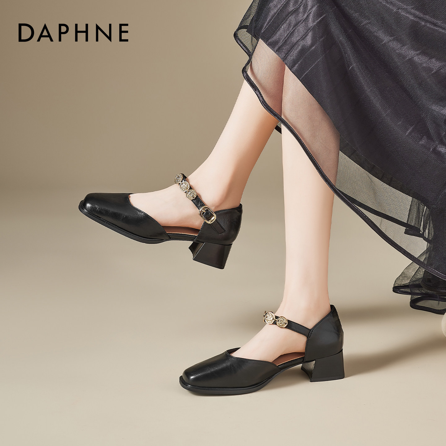 达芙妮包头凉鞋女2026新款春季复古英伦小皮鞋配裙子浅口玛丽珍鞋