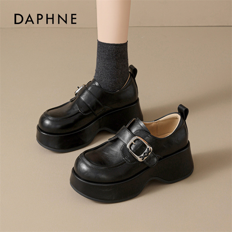 达芙妮厚底乐福鞋女2026新款春季黑色小皮鞋增高复古英伦通勤单鞋,女鞋,乐福鞋（豆豆鞋）,淘宝优惠券,粉丝福利购,淘宝优惠卷