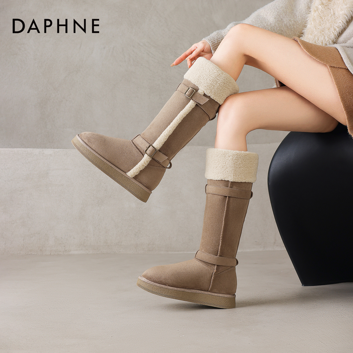 达芙妮雪地靴女加绒加厚长筒靴
