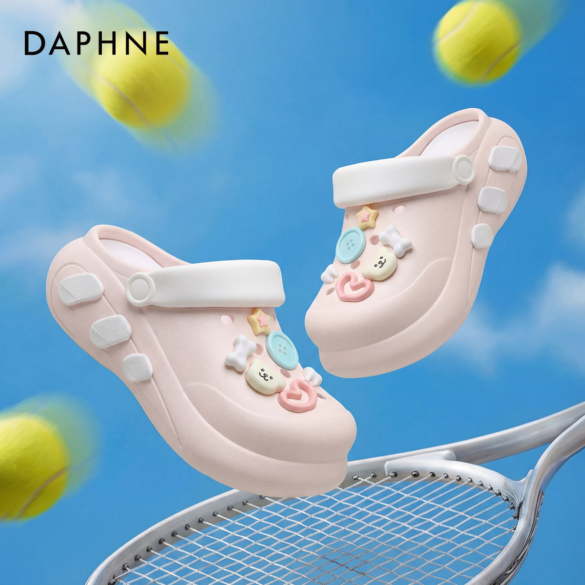 达芙妮厚底洞洞鞋2026新款卡通装饰沙滩防滑软底包头凉鞋女士女款