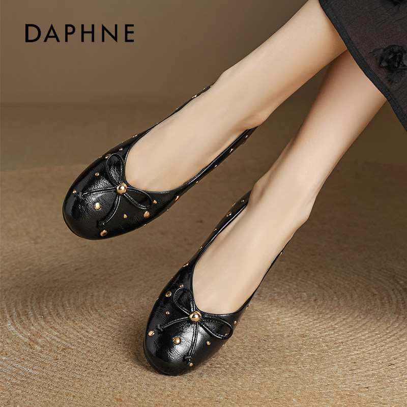 达芙妮黑色单鞋女2026新款春季蝴蝶结软底瓢鞋法式芭蕾妈妈鞋小众